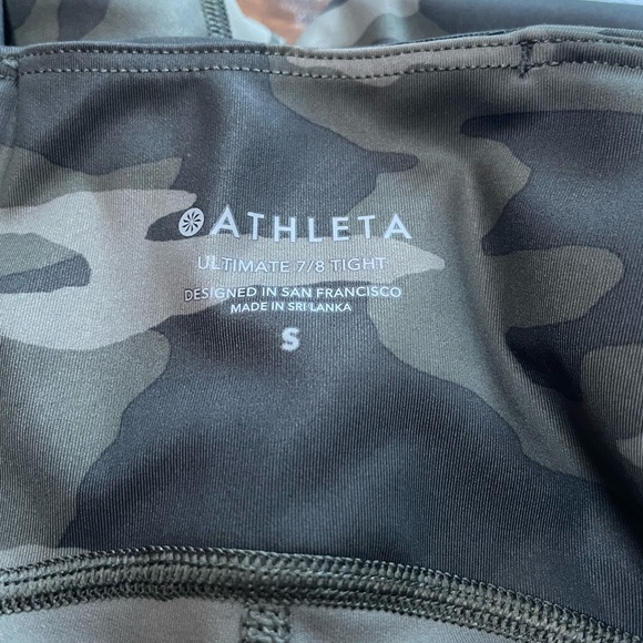 Women’s Athleta Ultimate 7/8 Stash Pocket Legging - Picture 4 of 6